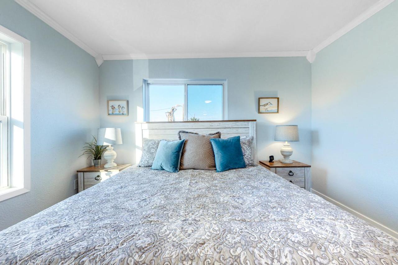 Oasis By The Bay-Upstairs Unit Villa Galveston Exterior photo
