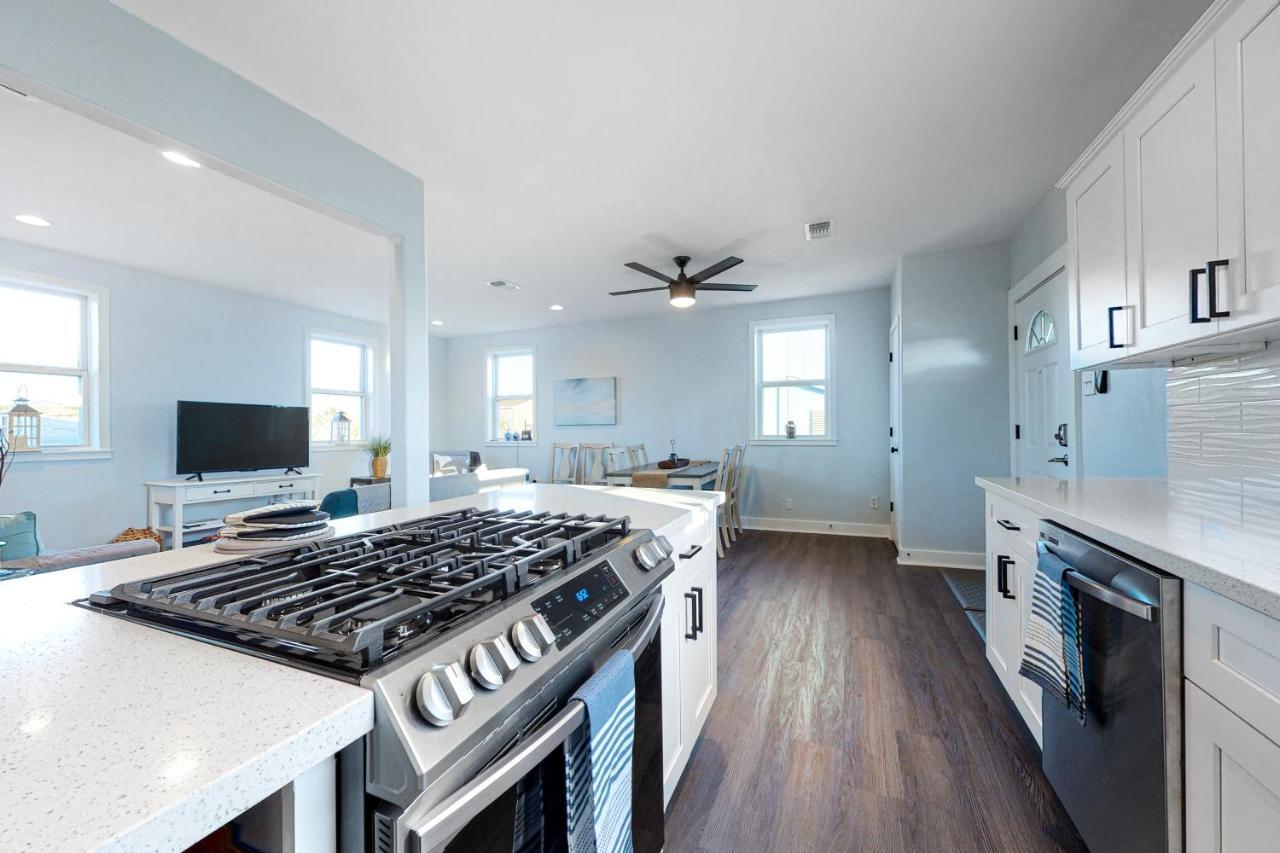 Oasis By The Bay-Upstairs Unit Villa Galveston Exterior photo