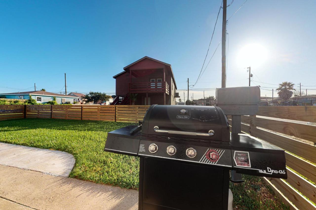 Oasis By The Bay-Upstairs Unit Villa Galveston Exterior photo